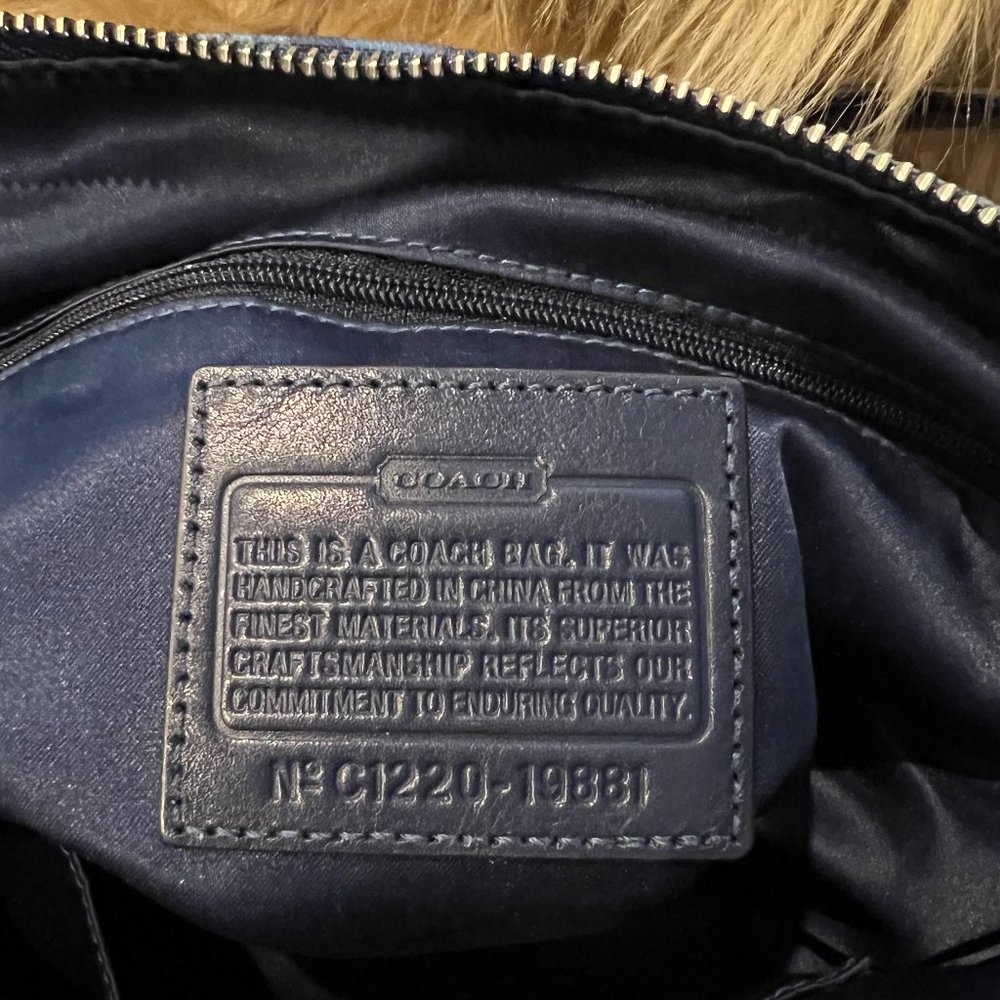 Authentic COACH Signature Logo Tote - Picture 5 of 8